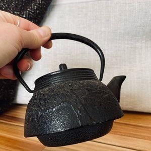 Iron tea kettle